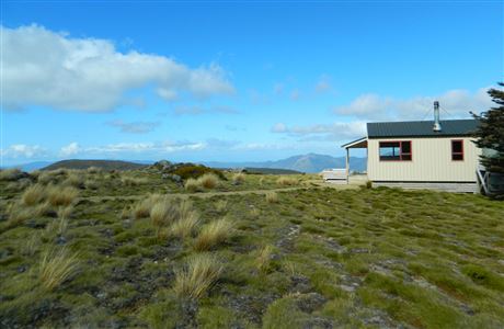 Sylvester Hut: Kahurangi National Park, Nelson/Tasman