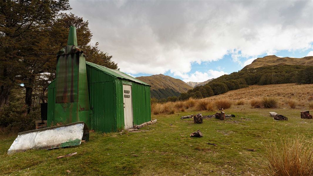 Bealey Spur Hut. 