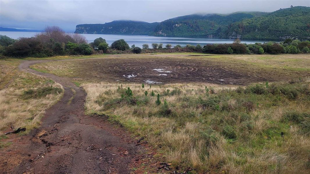 Damage to the land at Whakaipo Bay. 