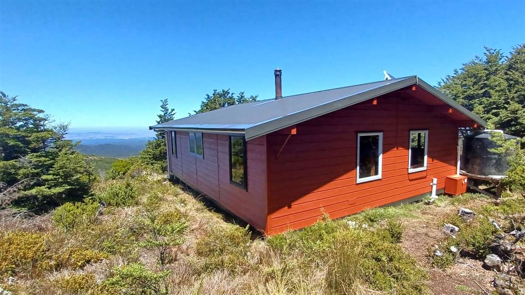 Blyth Hut painted by Backcountry Trust in February 2024.