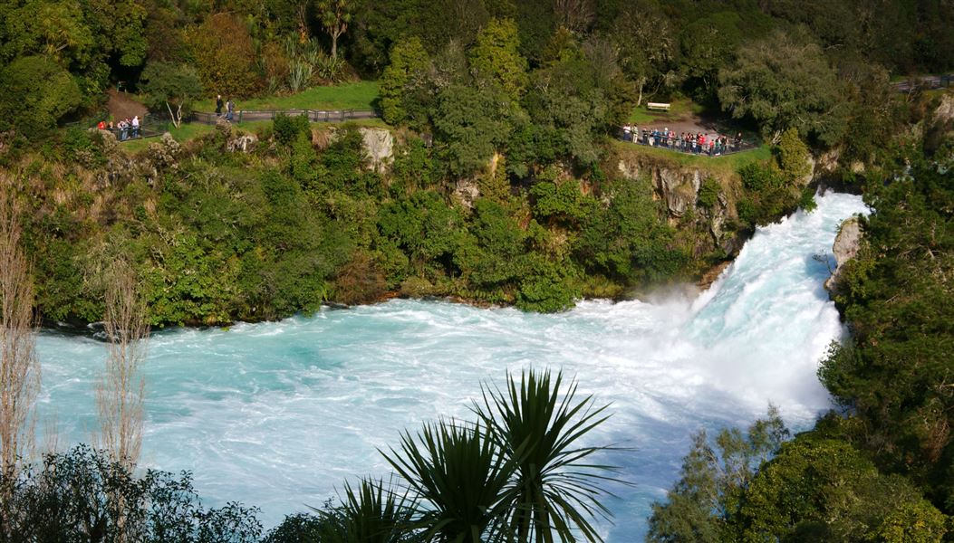 Huka Falls. 