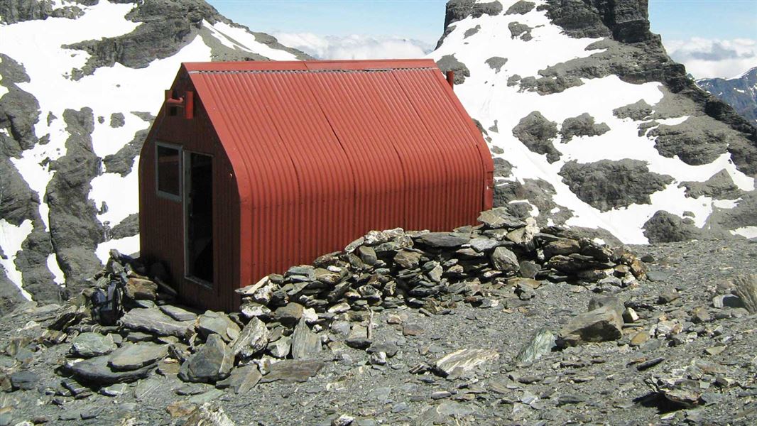 Esquilant Bivvy Hut.