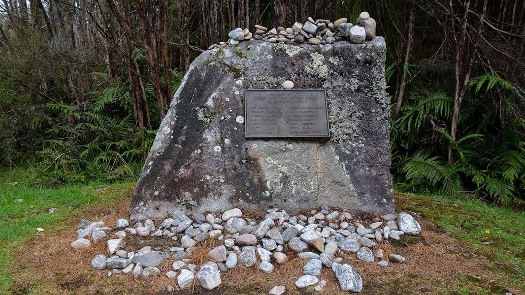 Cave Creek memorial