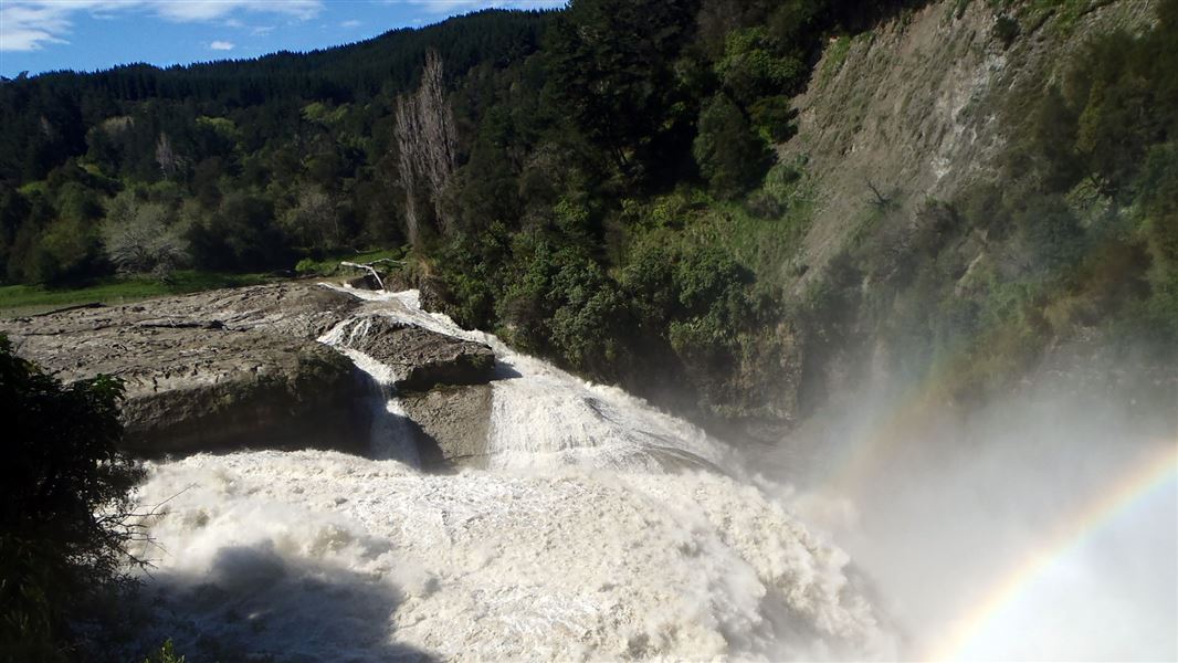 Te Reinga Falls. 