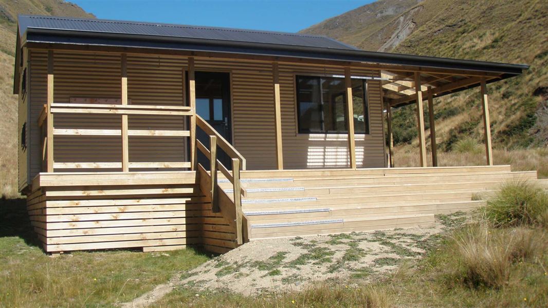 Fern Burn Hut. 