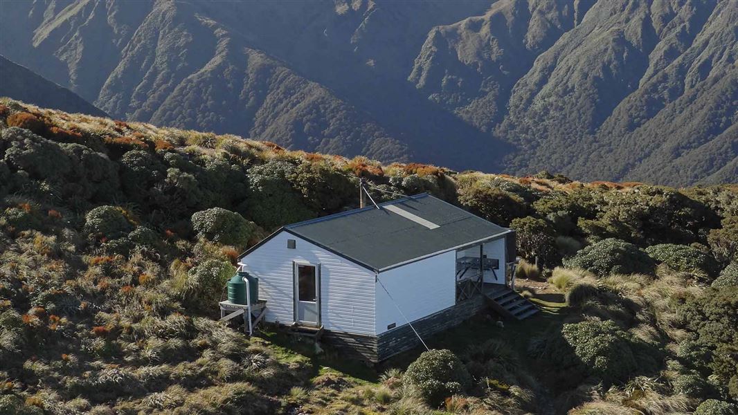 Jumbo Hut. 