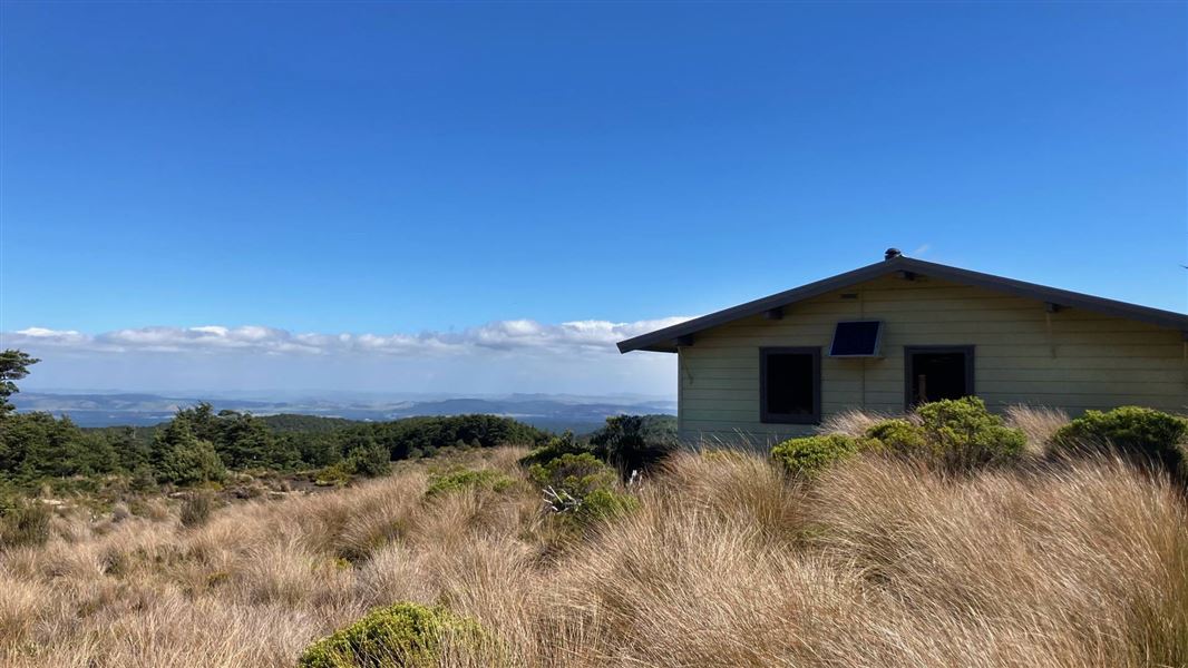 Mangaehuehu Hut