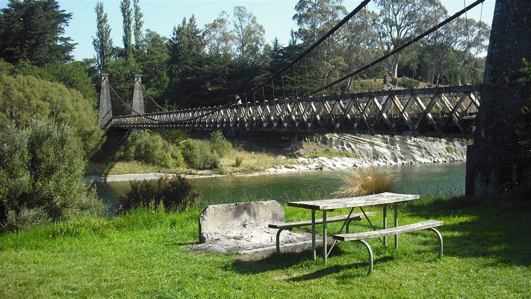 Clifden Suspension Bridge