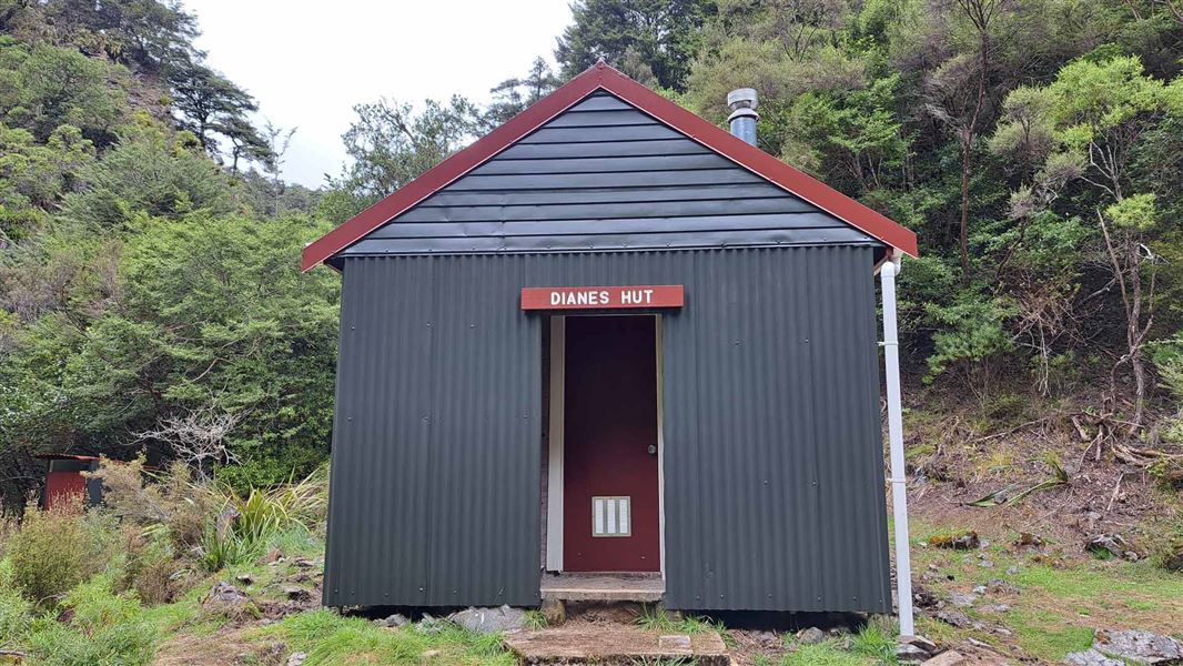 Dianes Hut after renovation in 2023.