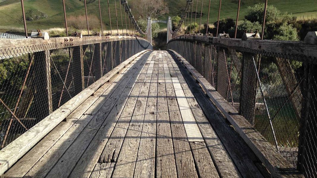 Springvale Suspension Bridge. 