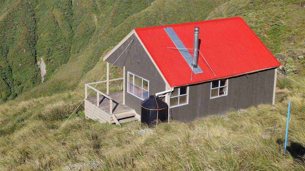 Tarn Ridge Hut. 