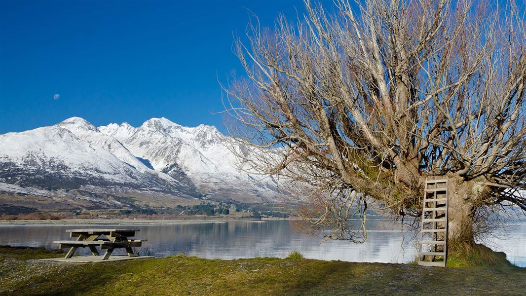 Lake Wakatipu at Kinloch.