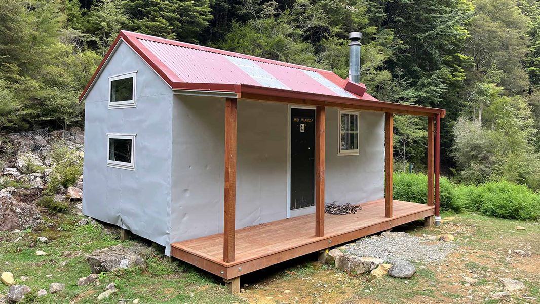 Mid Wairoa Hut