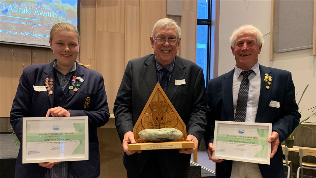 Rangi Ruru Girls School and Point Bush Ecological Trust with their joint-first place award