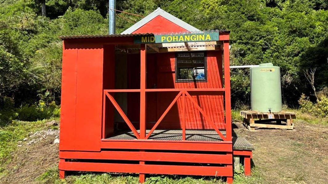 Mid Pohangina Hut