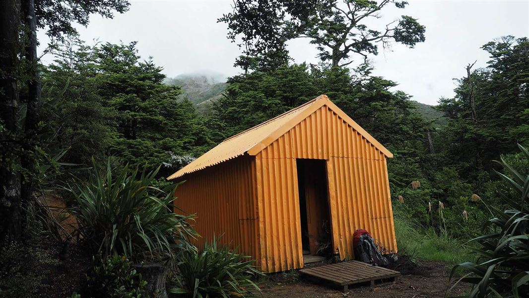 Makahu saddle hut.