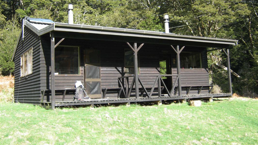 Kerin Forks hut.