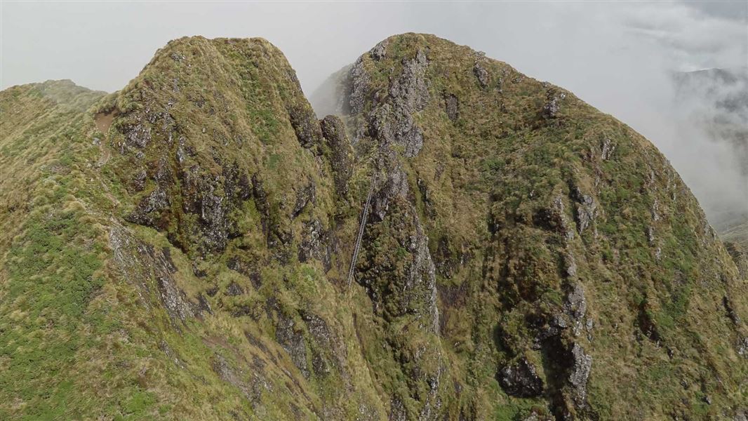 Very steep range peaks with ladder for trampers with steep drop offs. 