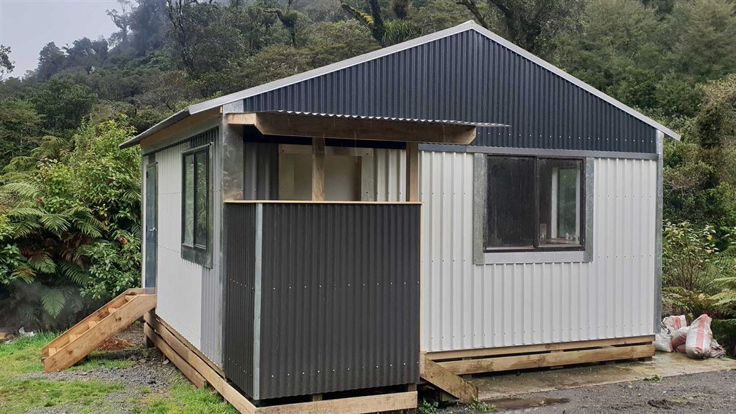 Waiotauru Hut. 