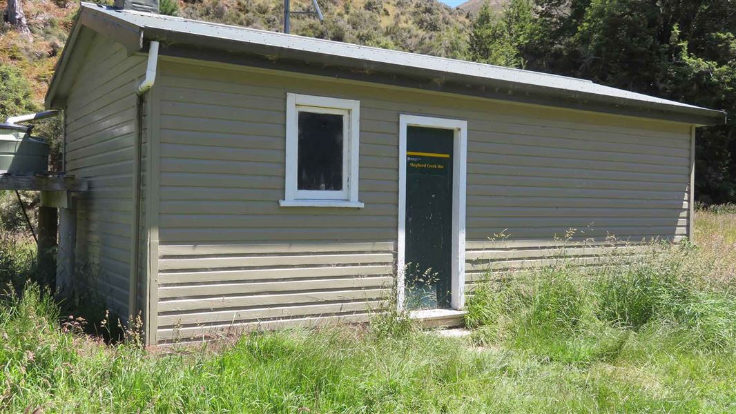 Shepherd Creek Hut Eyre Mountains Southland. 