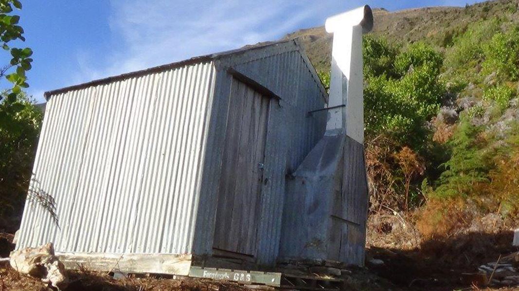 Wanaka Faces Hut.