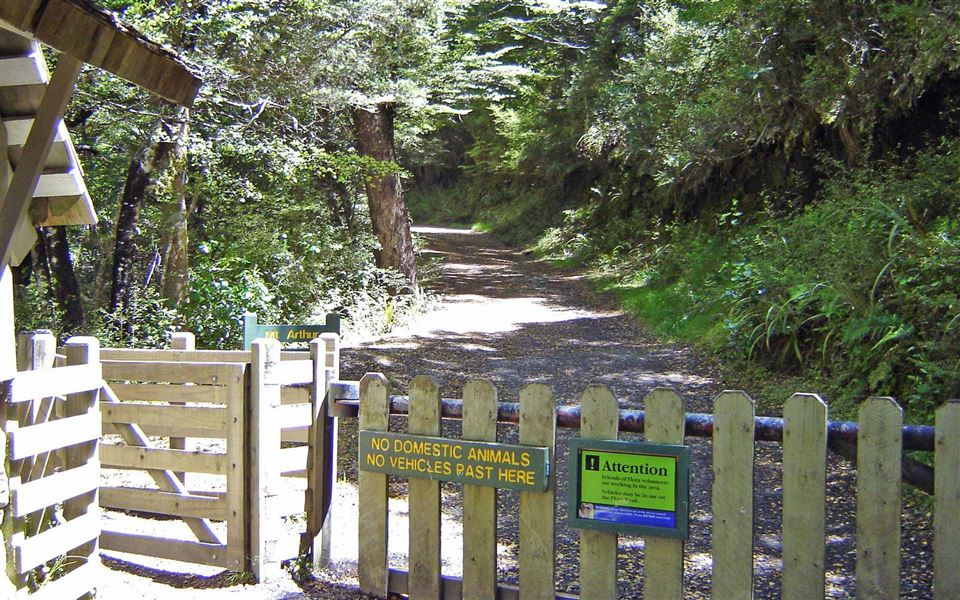 Entrance to the Mount Arthur area. 