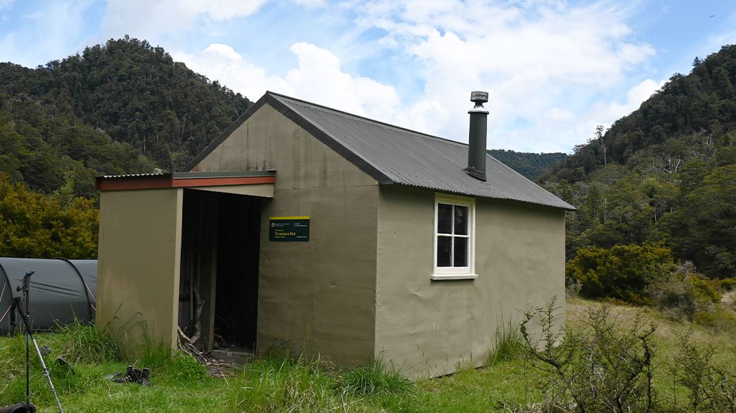 Tiraumea Hut