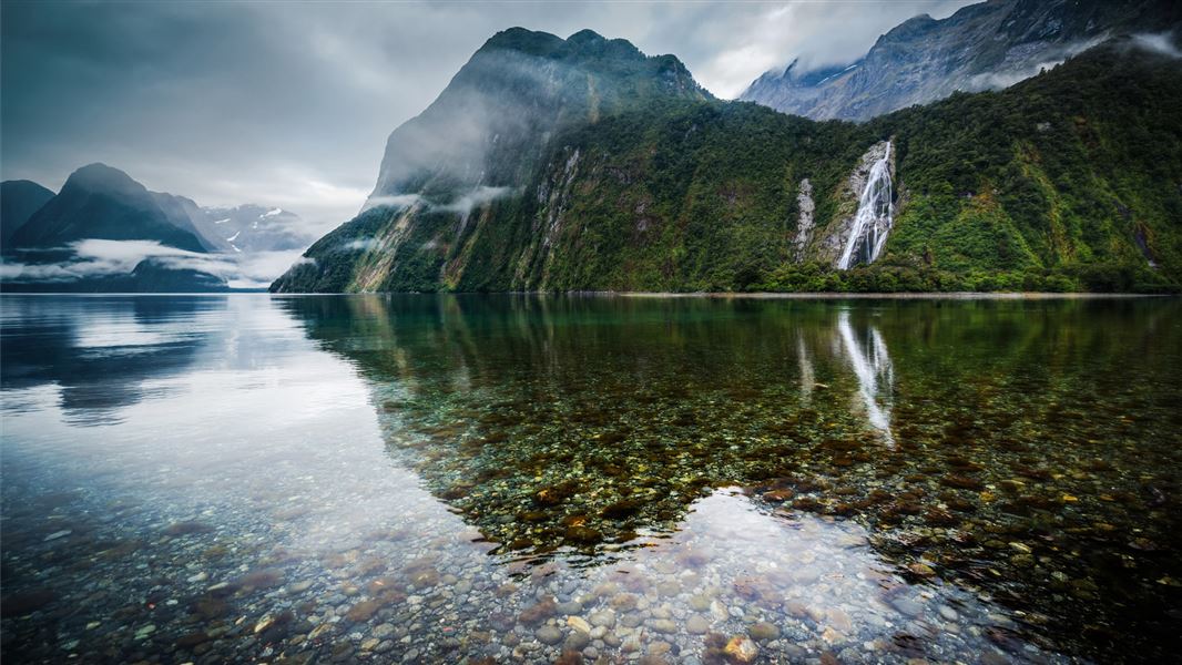 Bowen Falls, Milford Sound. 