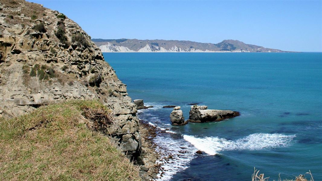 Cliffs and ocean. 