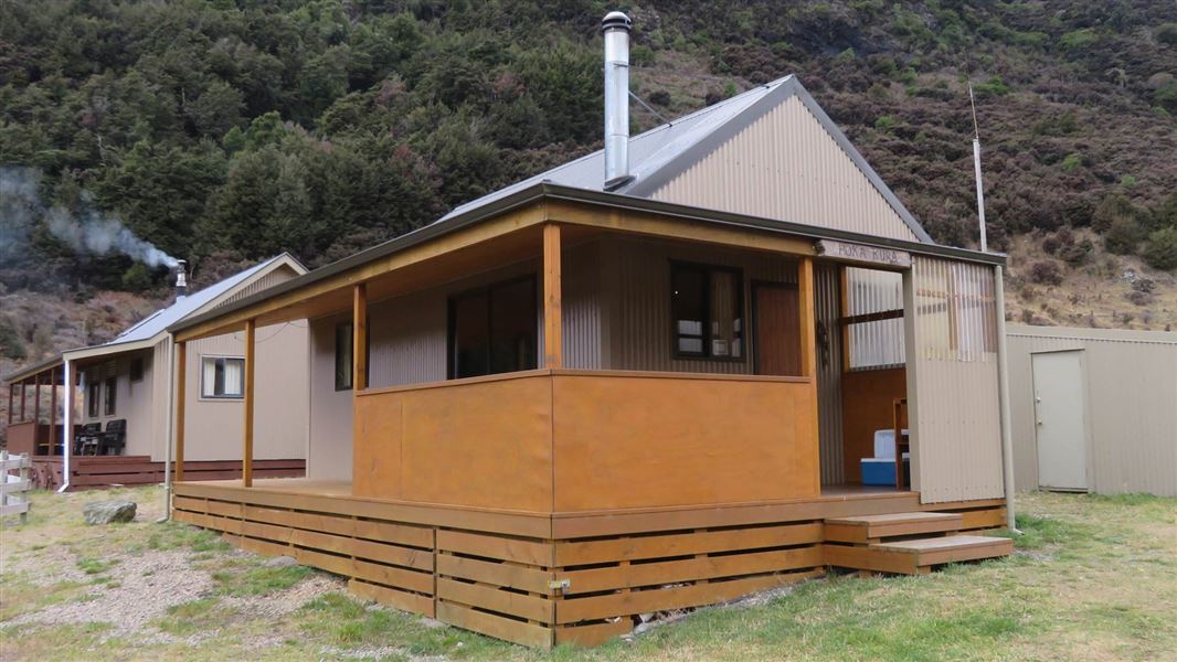 Hoka Kura Hut. 