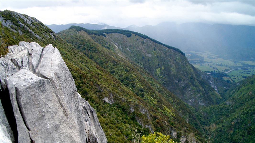 Gorge Creek Lookout. 